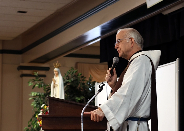 Fr. Casimir Puskorius, CMRI, gives a lecture on the Council of Nicaea, the first ecumenical council of the Church.